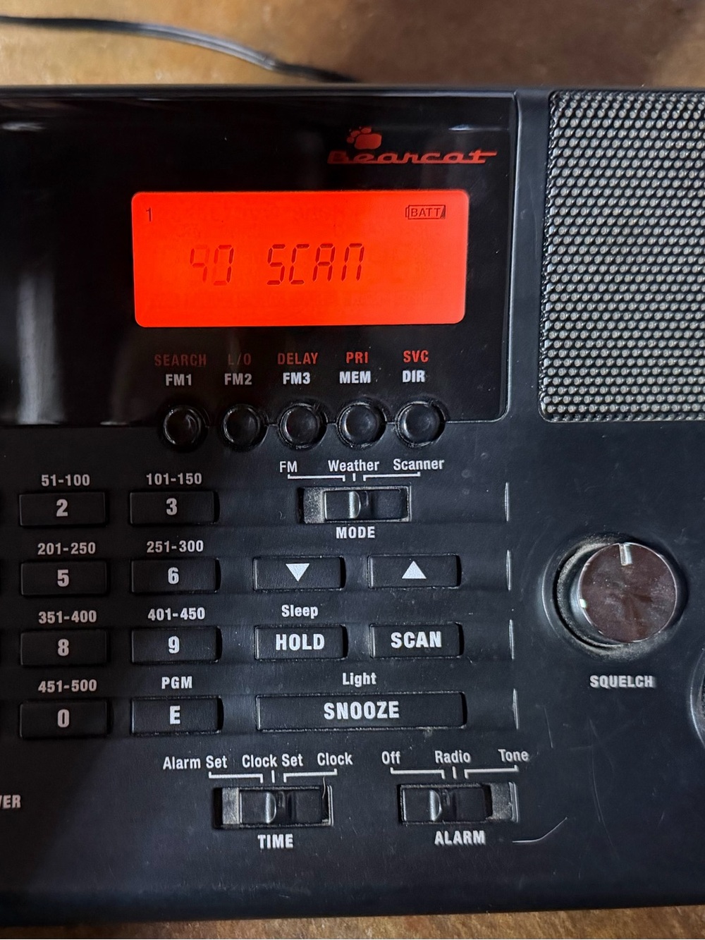 BearDen BC365CR5 Black Clock Radio Scanner with Alarm and Weather - Picture 4 of 5